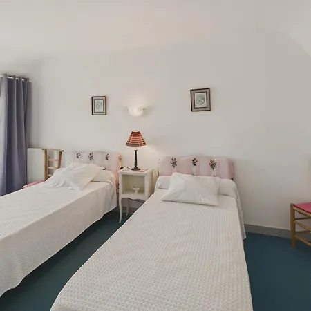 La Fregate - Dans Chaumiere Pour 4 Avec Jardin
